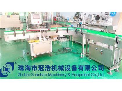 旋蓋機(jī)，鋁箔封口機(jī)，貼標(biāo)機(jī)，噴碼機(jī)，整套生產(chǎn)線(xiàn)已完成生產(chǎn)送貨至客戶(hù)公司
